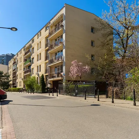 Humblebee Nest Muranow Warsaw Exterior photo
