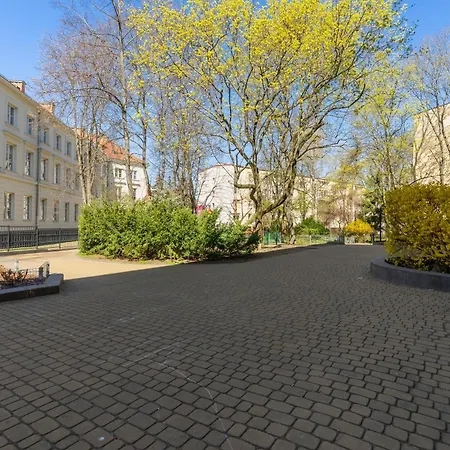 Humblebee Nest Muranow Warsaw Exterior photo