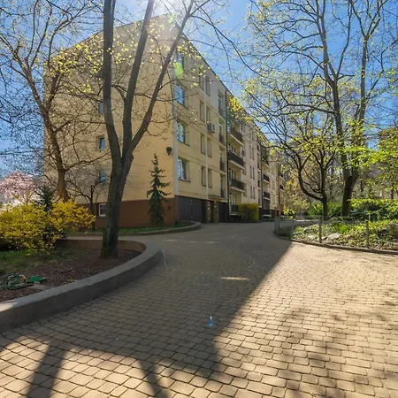 Humblebee Nest Muranow Warsaw Exterior photo