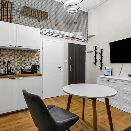 Humblebee Nest Muranow Warsaw Exterior photo