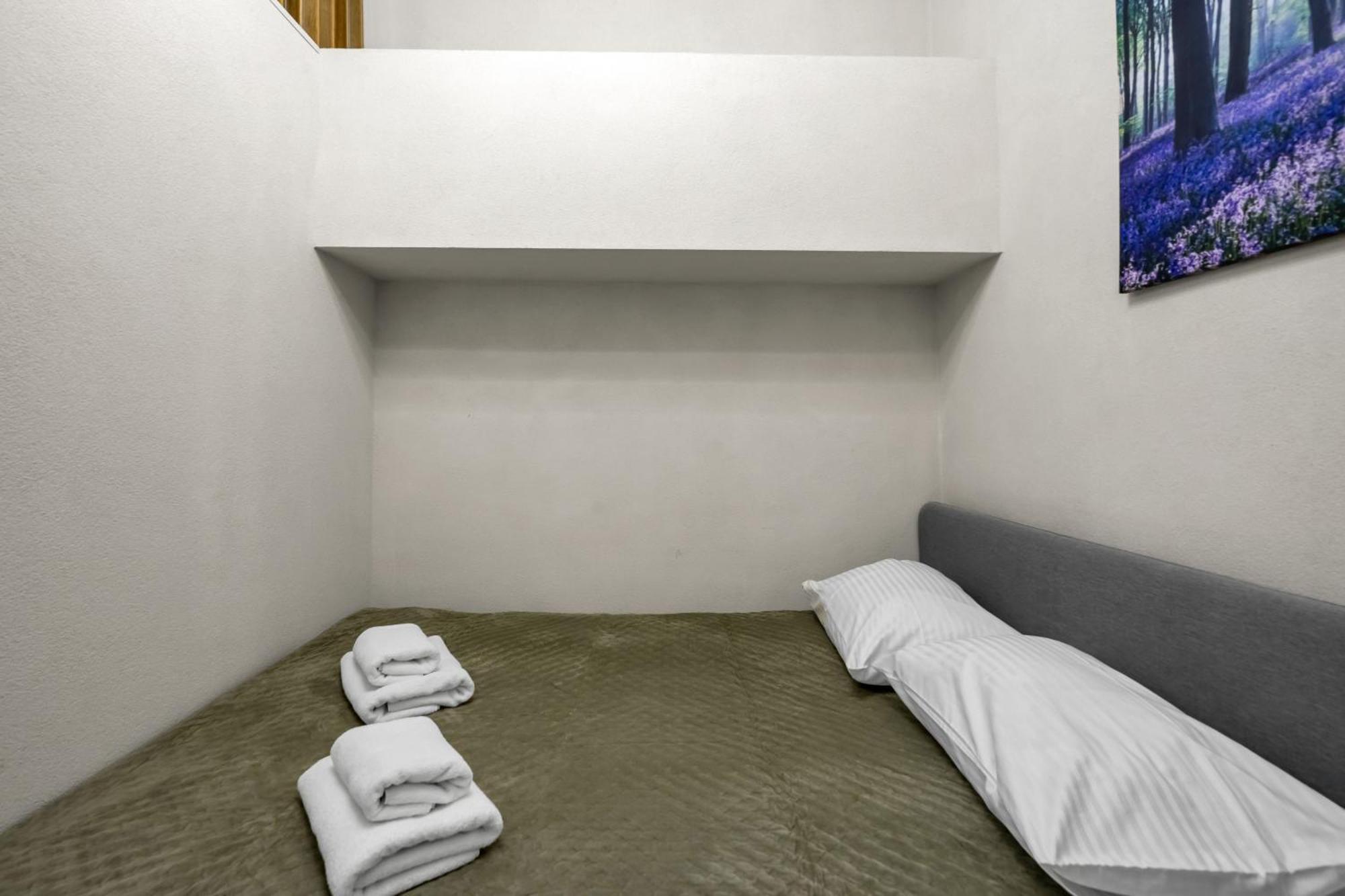 Humblebee Nest Muranow Apartment Warschau